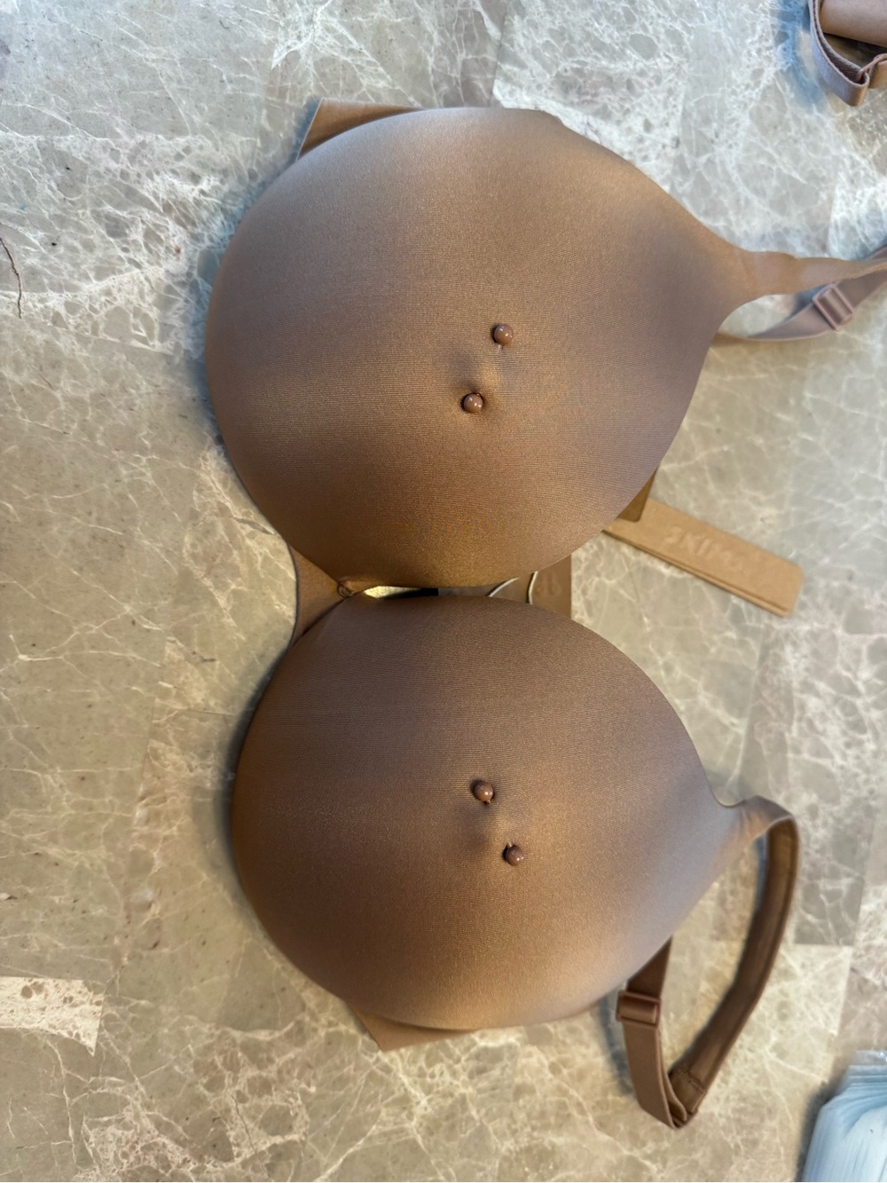 SKIMS Ultimate Pierced Nipple Push Up Bra - Picture 6 of 8
